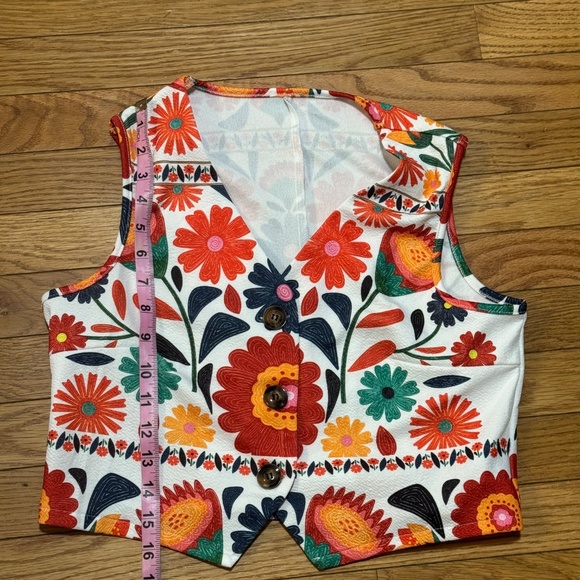 Floral Vest - Picture 4 of 4